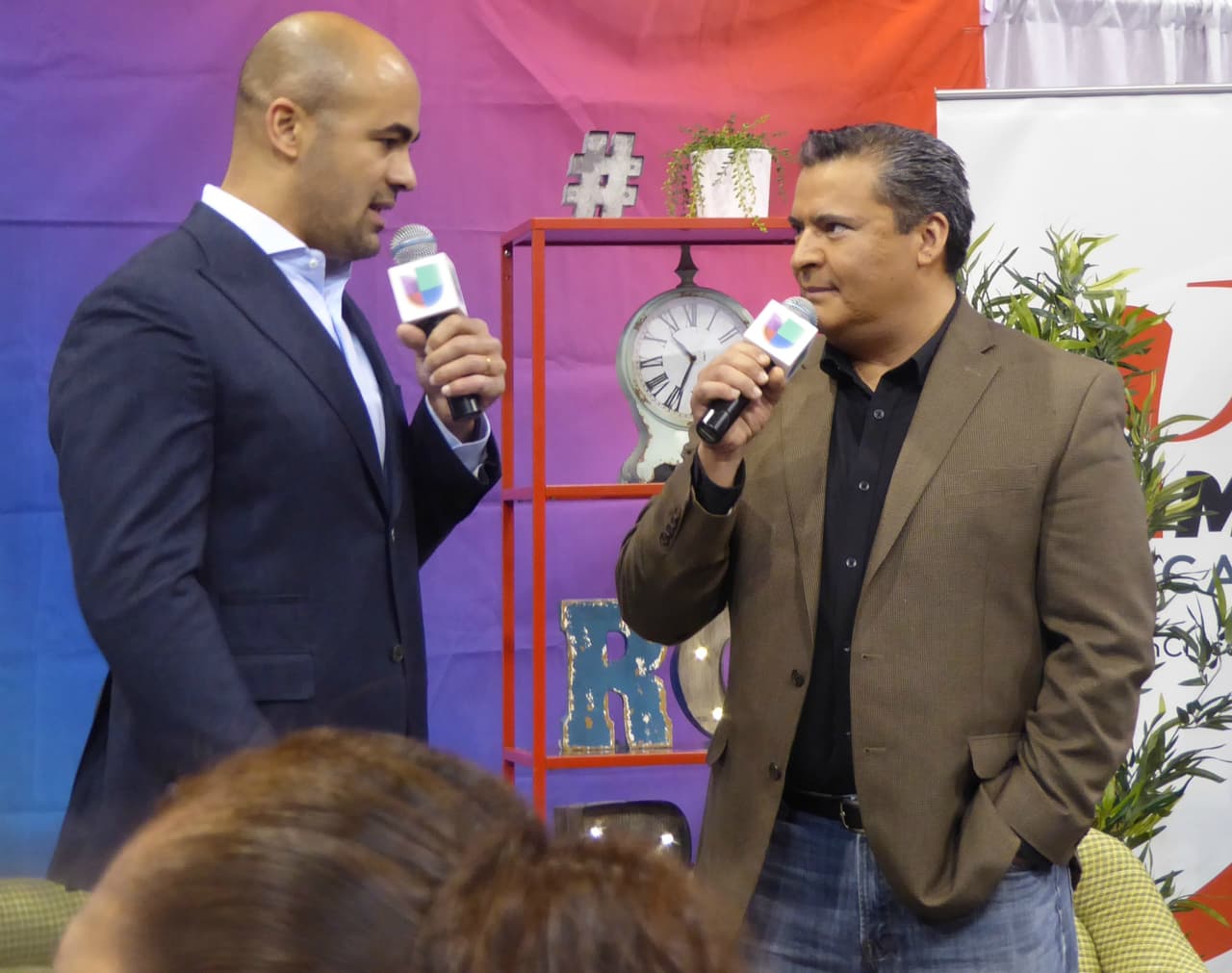 Y con varios invitados especiales.