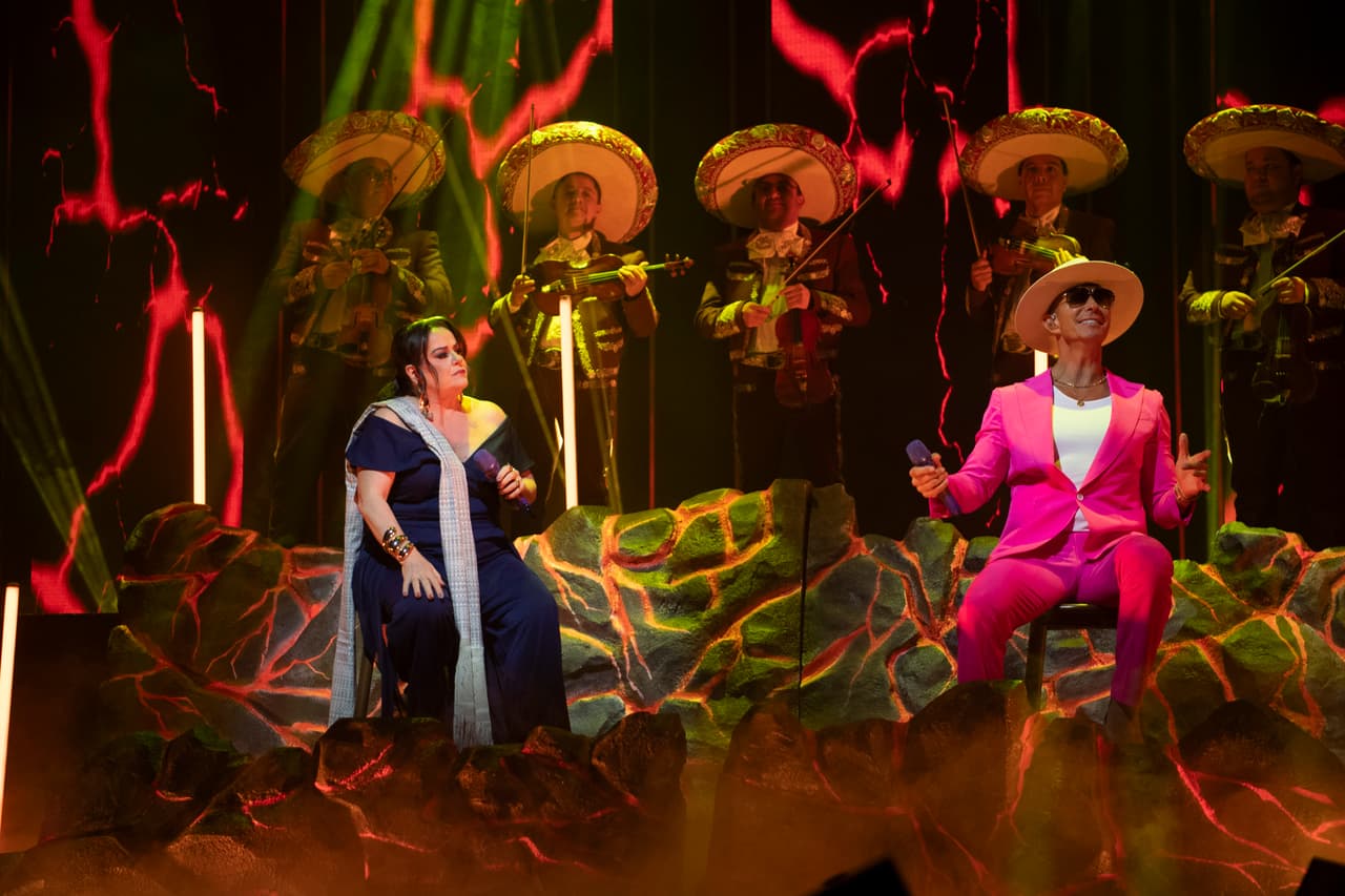 La sexta gala hubo mucho regional mexicano y la interpretación de Isabel Lascurain y Erik Rubín del tema 'Adiós Amor', fue única y memorable. No te pierdas el último show de Juego de Voces, descubre qué equipo será el ganador y disfruta de las actuaciones de todos los participantes. Te esperamos este domingo a las 10P/9C por Univision.