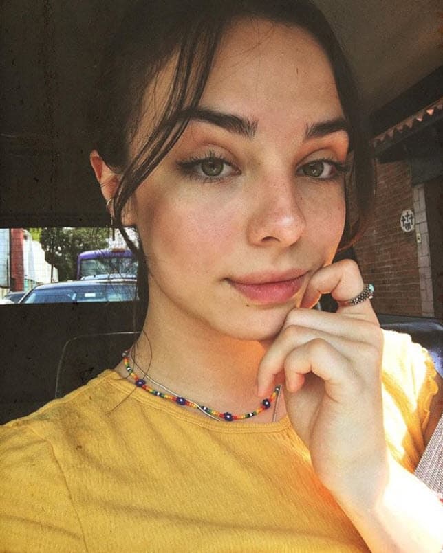 Posteriormente se fue a estudiar actuación a Los Angeles, en donde todavía vive.