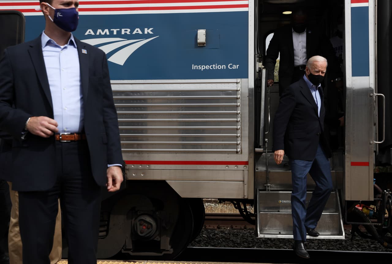 Visita presidencial: Biden llega a Filadelfia para conmemorar medio siglo de Amtrak 