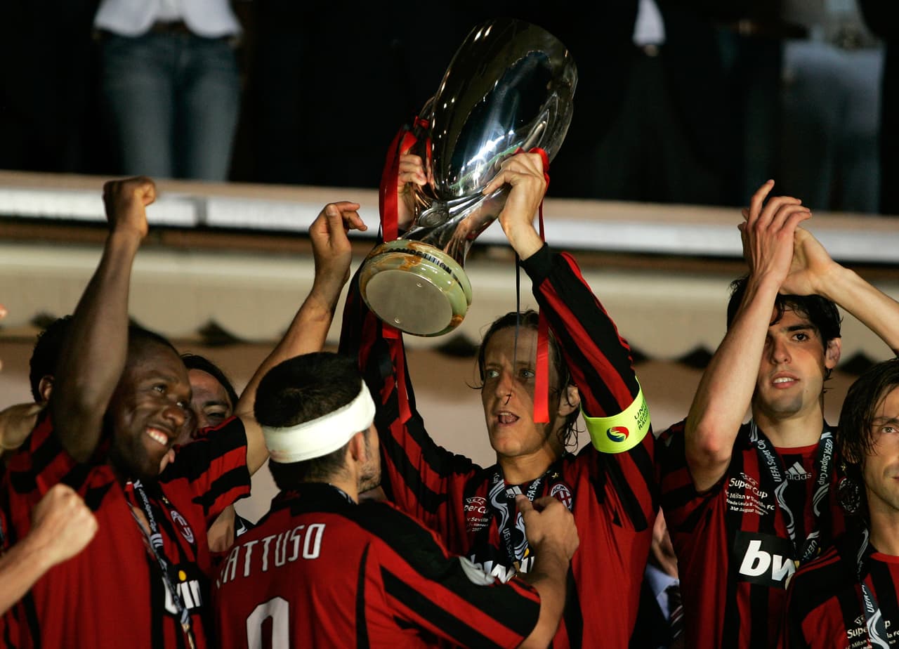 Milan | Los rossoneri igualan a los culés en número de títulos de Supercopa: 1989, 1990, 1994, 2003 y 2007.