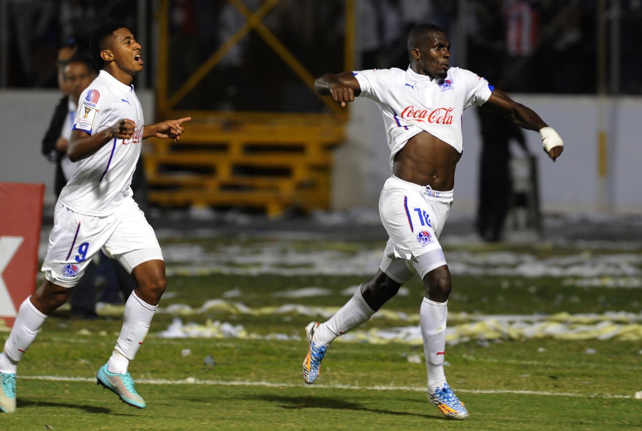 Olimpia empata clásico, sigue líder y Victoria se hunde más en el sótano