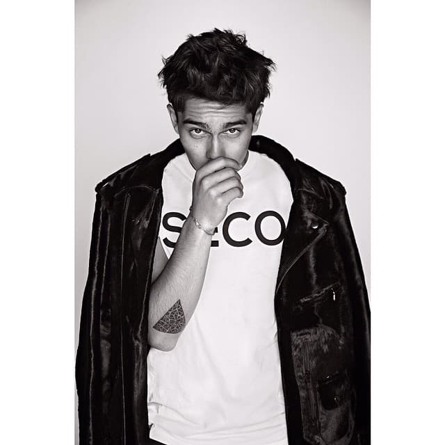 El modelo tiende a ser camaleónico ante las cámaras, de forma que puede lograr sorprender en cualquier momento.