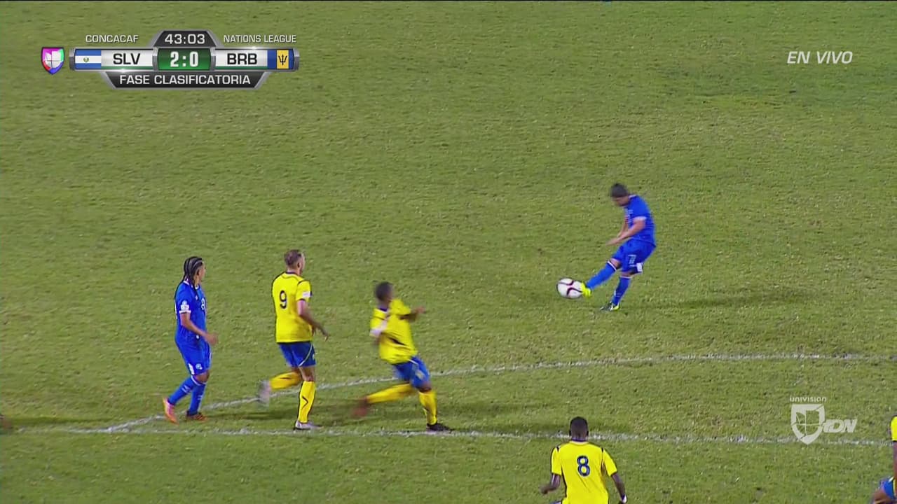 ¡Golazo y festeja El Salvador! Gilberto Baires marca desde fuera del área