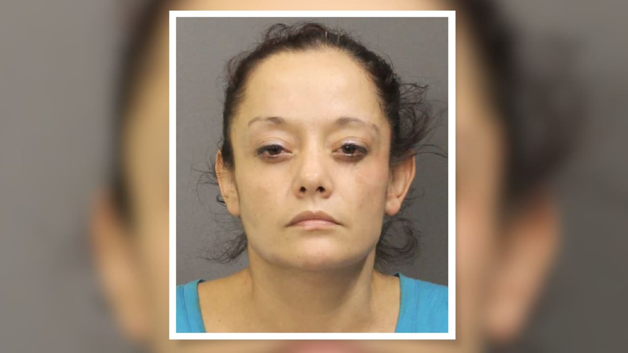 Sentencian a 25 años de prisión a una mujer por asfixiar a un adulto mayor en silla de ruedas en el condado de Harris