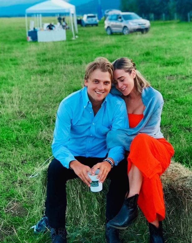 De acuerdo con una reseña de la revista Marie Claire, Naomi Biden
<b><a href="https://www.marieclaire.com/politics/a33831952/joe-biden-grandchildren/" target="_blank"> es una apasionada de la política</a></b>, al igual que su abuelo. 
<br>