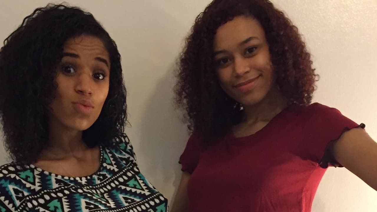 Gina Lewis publicó en Facebook varias fotos de su hermana Leila Cavett, para que la ayuden a encontrarla