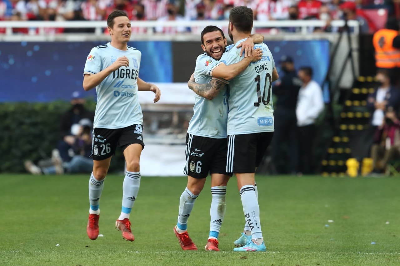 Loa franceses participan en dos de las tres anotaciones de Tigres, comandan la victoria 1-3 sobre las Chivas y llegan a 10 puntos.