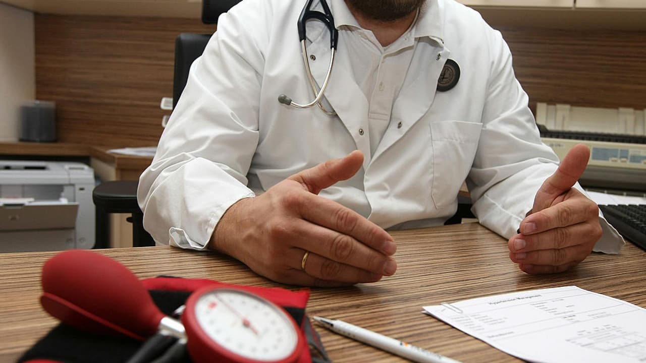 “Es una enfermedad bastante conocida”: te contamos sobre la esclerosis múltiple y sus síntomas más comunes