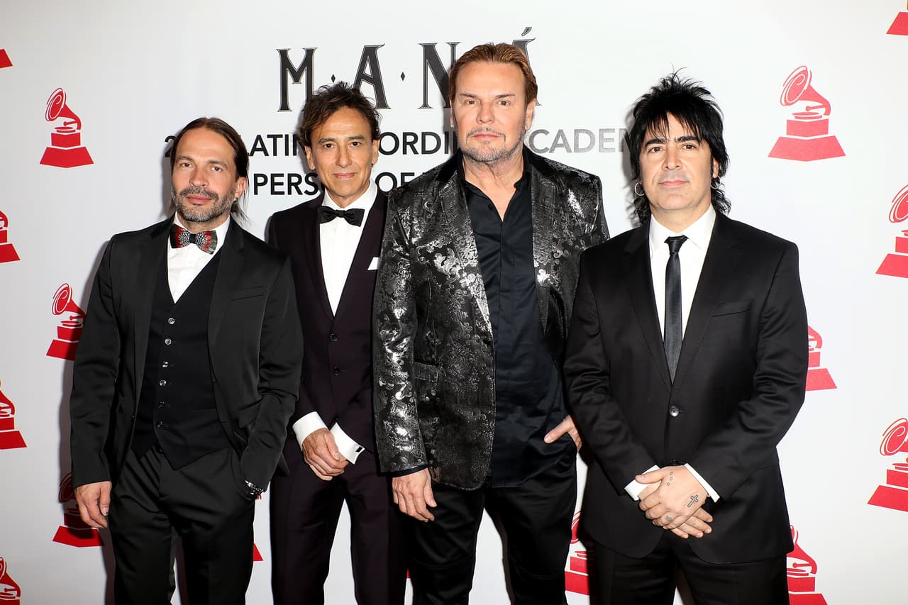 Agregó: " (Fher) no tiene que enfocarse en la cuestión física, cuando es tan gran artista. [...] Estaba a punto de morir. Espero que ya no se haga nada más. No lo necesita".