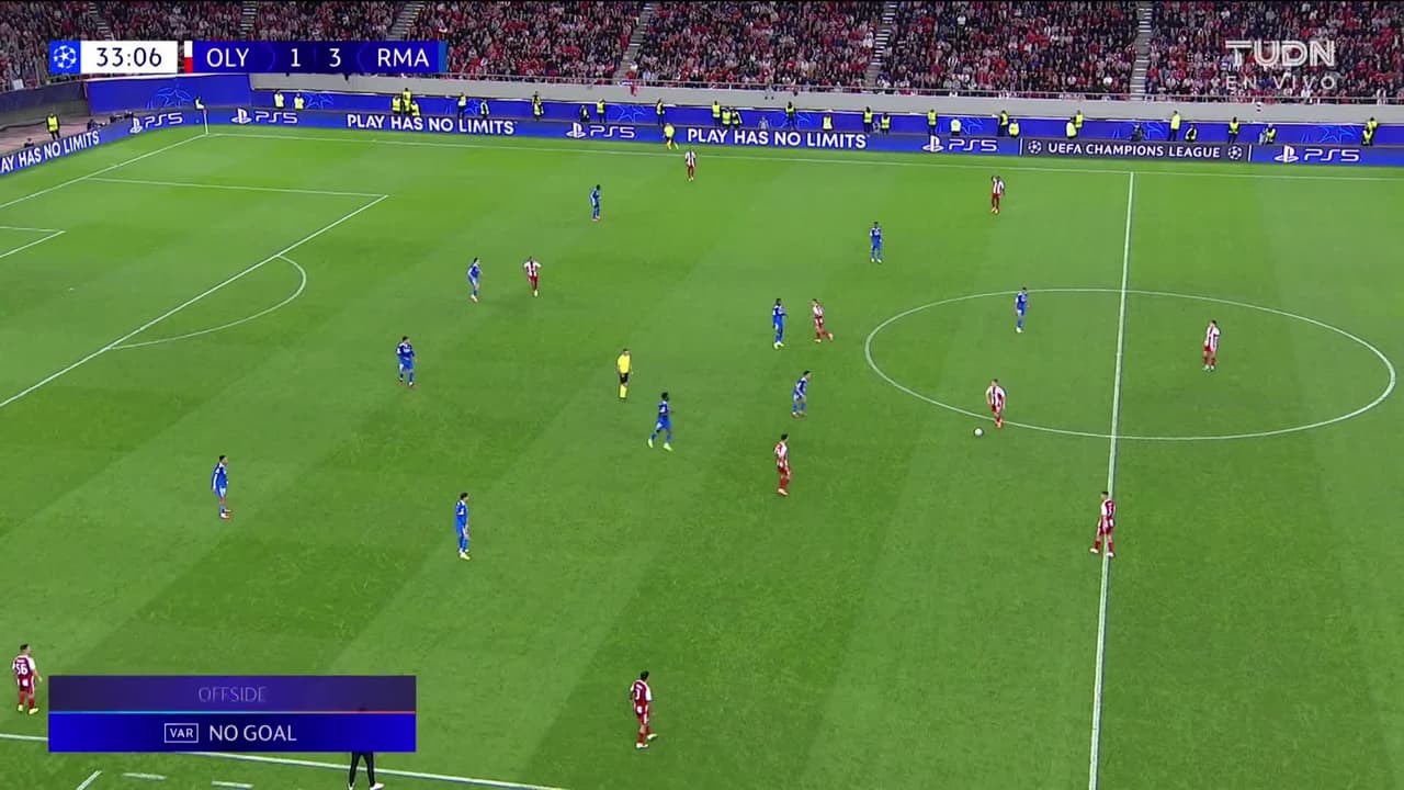 ¡TIRO ATAJADO! disparo por Ayoub El Kaabi.