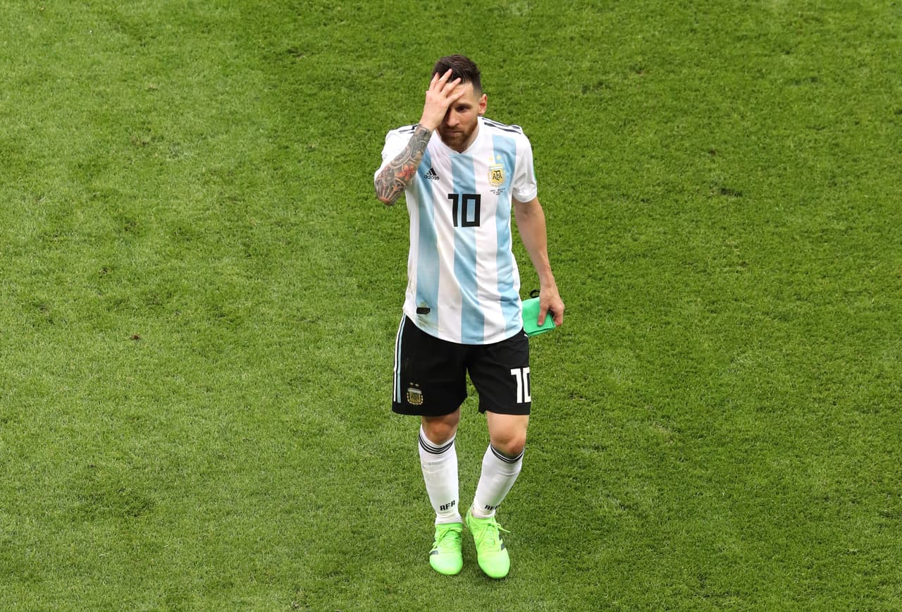 <b>Lionel Messi</b>
<br>El astro argentino del Barcelona ha mantenido una carrera disciplinada, sin embargo, durante la celebración por un título, estaba algo pasado de tragos.