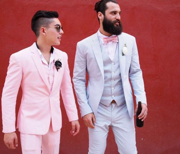 Por otro lado, Mayer Mori mantiene una estrecha relación con su nuevo padrastro, el beisbolista Kenneth Ray Sigman, de 28 años.