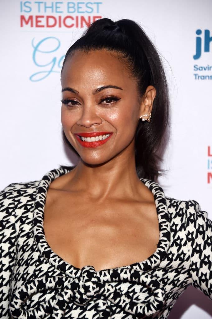 Para poder escapar del incansable Ronan, Quill se ve obligado a pactar una complicada tregua con un cuarteto de disparatados inadaptados: Rocket, un mapache armado con un rifle, Groot, un humanoide con forma de árbol, la letal y enigmática Gamora y el vengativo Drax the Destroyer.
<br>