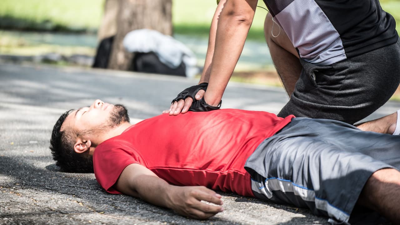 "Si un hispano sufre un ataque cardíaco, la ayuda no llega a tiempo": advierte la Asociación Americana del Corazón de California  