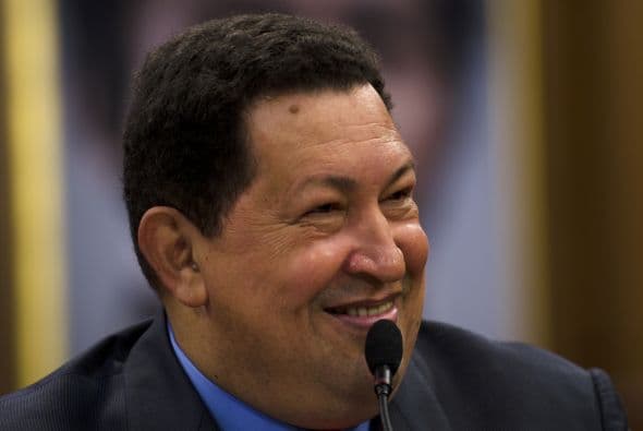 El presidente venezolano, Hugo Chávez, regresó este viernes a su país tras nueve días de tratamiento en Cuba como parte de su proceso de recuperación de un cáncer que le obligó a pasar en tres ocasiones por el quirófano desde junio del año pasado. Ver toda la información