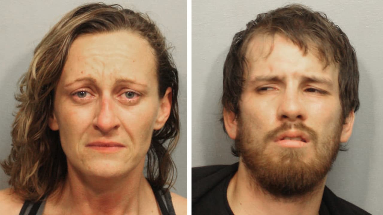 Evonne Mick y David Salinas fueron arrestados cuando intentaban huir con la mercancía (dulces con metanfetaminas) que sustrajeron de una residencia en el noroeste de Houston.
<br>