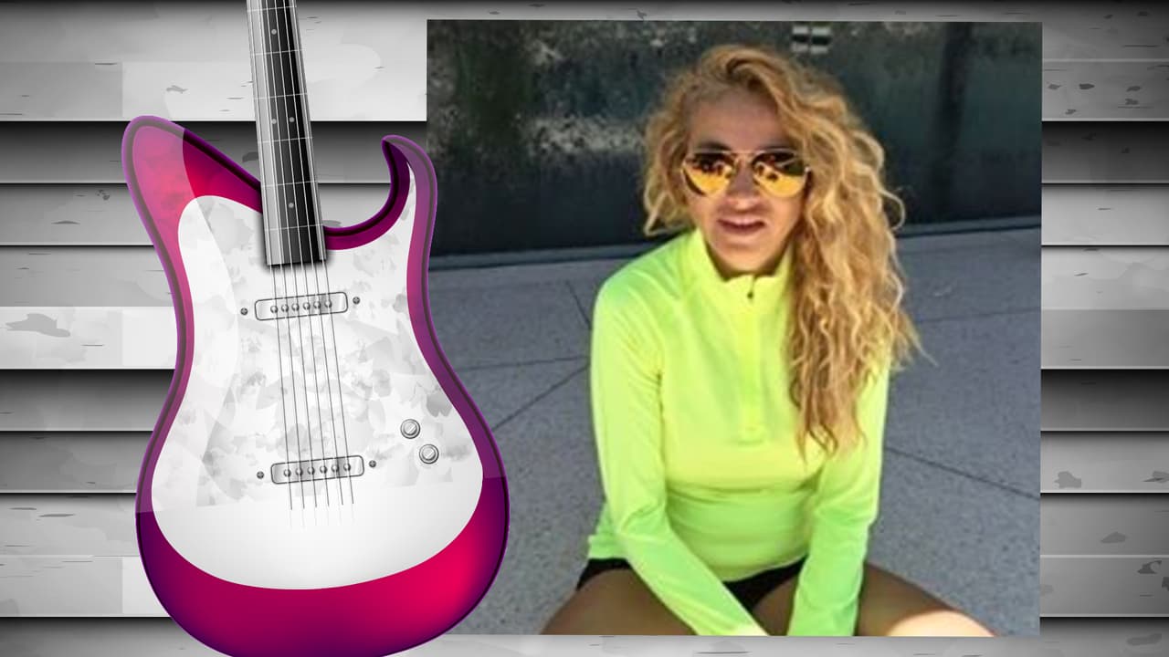 No sabemos exactamente por qué, pero a Pau le encantan los lentes de sol. Quizás no necesitamos ninguna razón pues sencillamente son un accesorio muy cool. La Pau tiene varios y aquí te mostramos algunos de ellos.