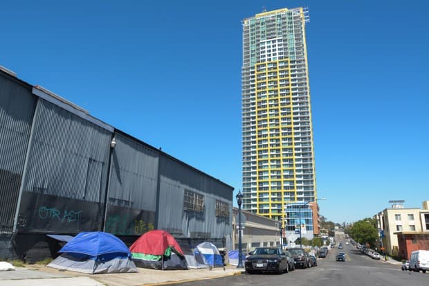 <b>San Diego</b> es la quinta ciudad en el estado con más personas en situación de calle con
<b> 8,427</b>, con lo que se ubica además como la octava en este tema en Estados Unidos.