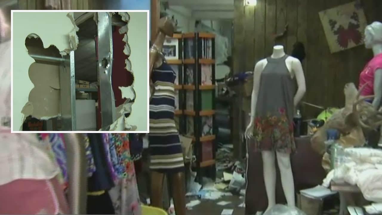 Olas de robos arrasan con más de 20 tiendas en el Garment Center Mall