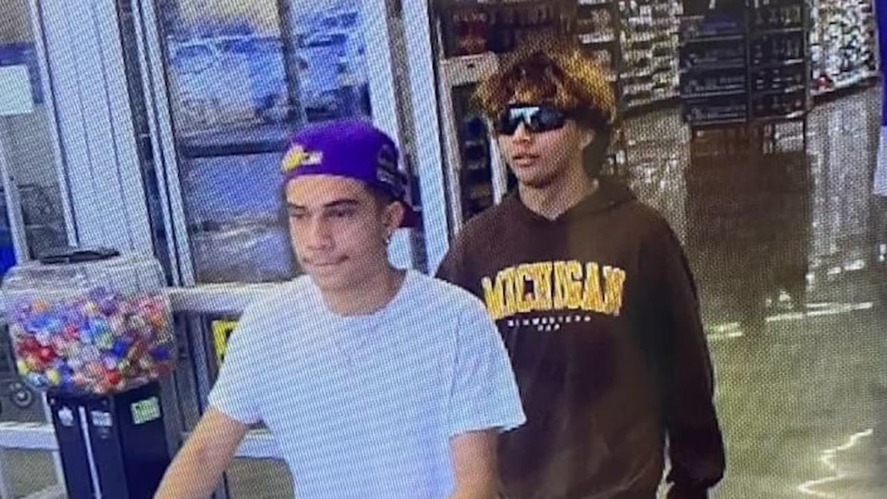 Se entregan por presunta falta de pago por más de $340 en Oreos, tocino y helado