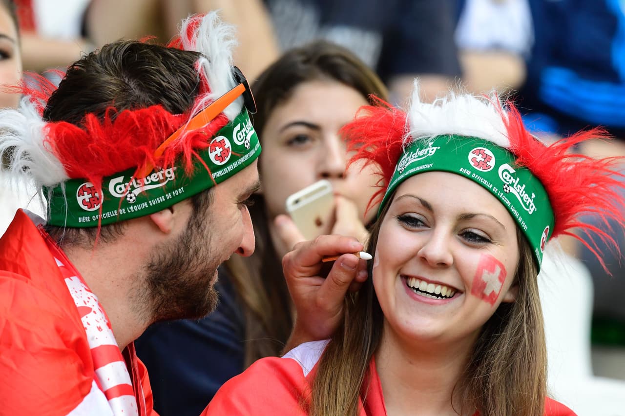 Suizas, norirlandesas, galesas, polacas, croatas y portuguesas, las chicas de la jornada en el arranque de los octavos de la Eurocopa 2016.