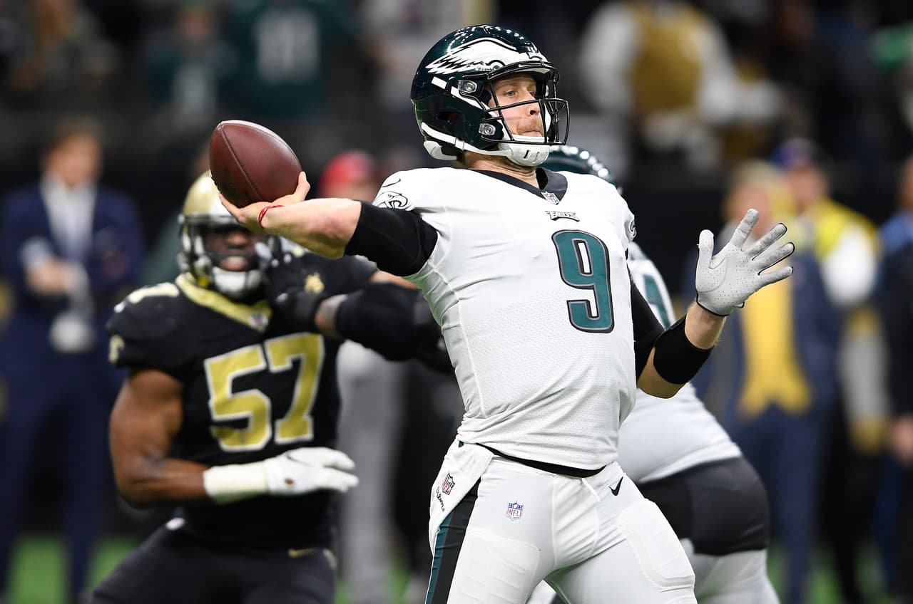 Nick Foles cosechó 201 yardas luego de completar 18 de 31 pases, sumó un pase de anotación y otros dos interceptados. No fue capturado.