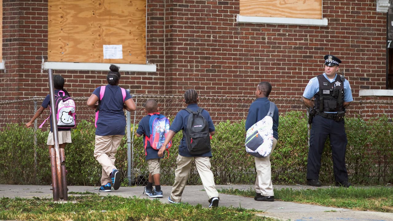 CPS regresa a clases este lunes en medio de aumento de casos de COVID-19, esto es lo que tienes que saber