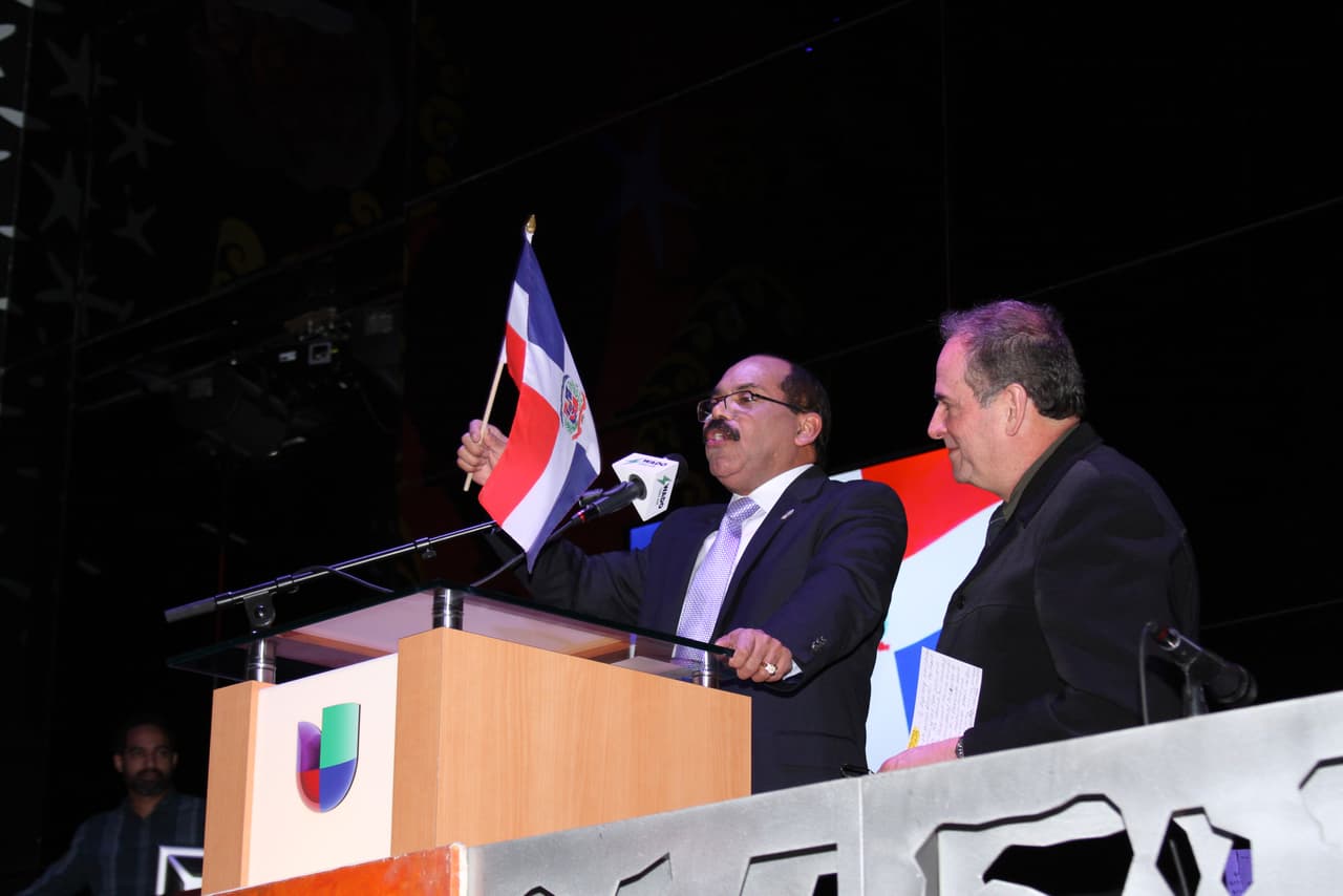 La Familia de Univision, líderes de la comunidad y la agrupación de salsa Chiquito Team Band le pusieron mucho sabor a la celebración en el Alto Manhattan, mira aquí lo que pasó.