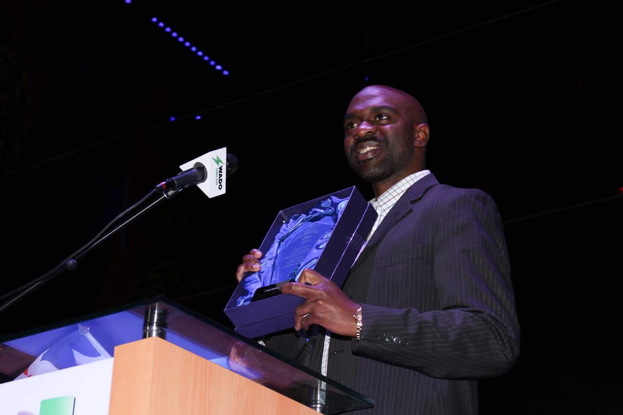 La Familia de Univision, líderes de la comunidad y la agrupación de salsa Chiquito Team Band le pusieron mucho sabor a la celebración en el Alto Manhattan, mira aquí lo que pasó.