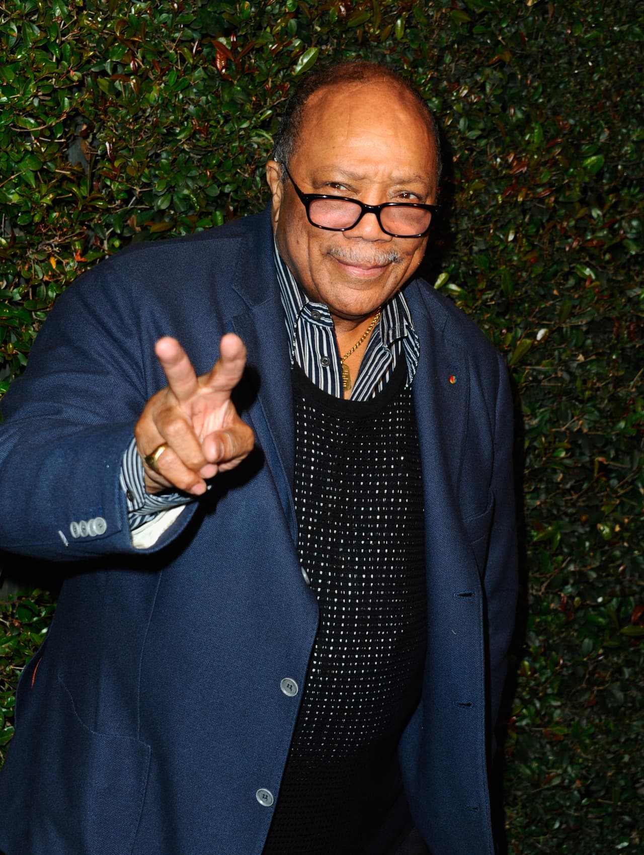 El placer de hacer música llevó a Quincy a trasladarse a la ciudad de París, en Francia, donde estudió composición con los reconocidos músicos Nadia Boulanger y Olivier Messiaen.