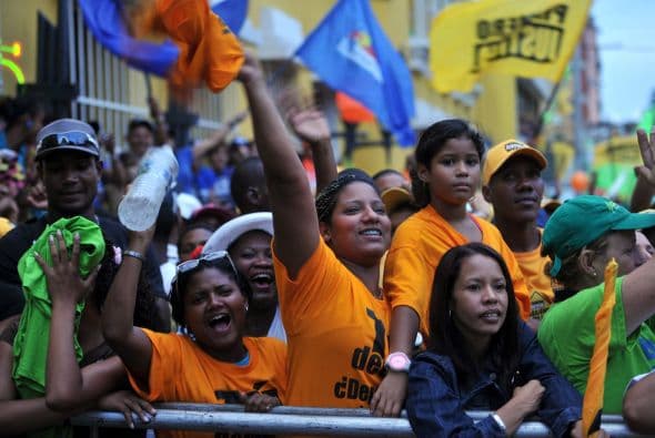 En relación a la situación de la frontera, Mata Figueroa indicó que "si hay que cerrarla (la) cerraremos", pero precisó que la decisión final al respecto está en manos presidente Hugo Chávez.