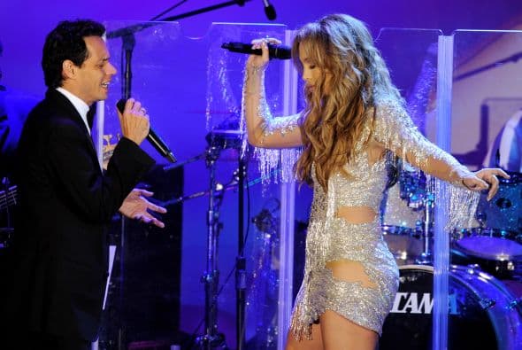 Marc Anthony sin duda fue uno de los grandes privilegiados. La Diva del Bronx nunca se midió cuando le bailaba a su entonces esposo sobre el escenario.