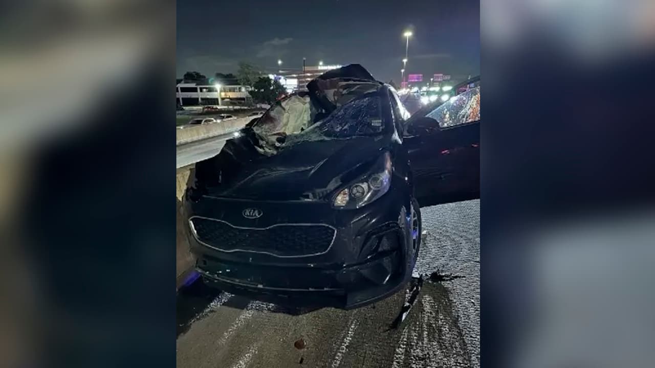 Muere una persona al ser golpeada por el neumático de un camión de 18 ruedas en una autopista de Texas