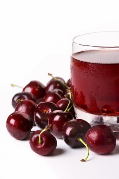 Si compras jugo, asegúrate de elegir un producto hecho con cerezas reales y no sólo saborizante.