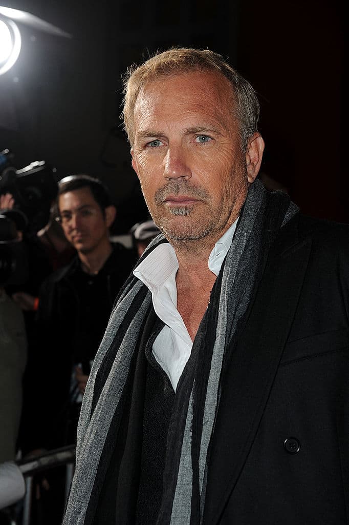 Kevin Costner y Cindy Silva – La feliz pareja llevaba años de relación antes de que se casaran en 1978 cuando ambos estudiaban en California.
