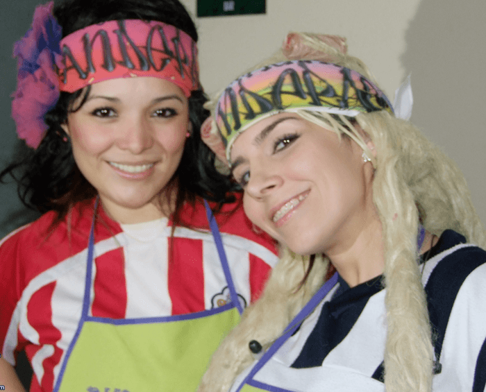 Las comediantes Karla Panini y Karla Luna dieron por terminada su relación laboral y sentimental luego de que la 'comare güera' saliera con el marido de 'comare morena', mientras esta última luchaba contra el cáncer y aún estando casada con el padre de sus dos hijas.