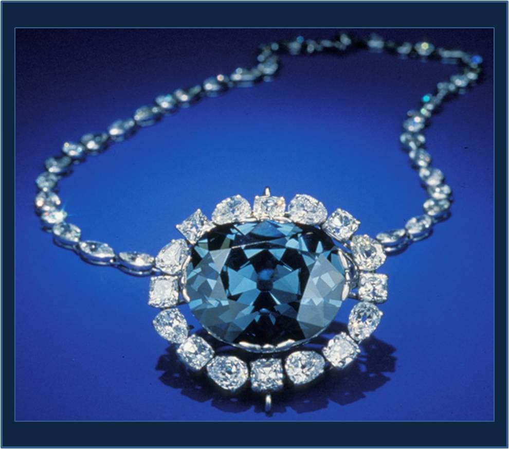 Residente de Arizona enfrenta cargos en Florida por contrabando de diamantes