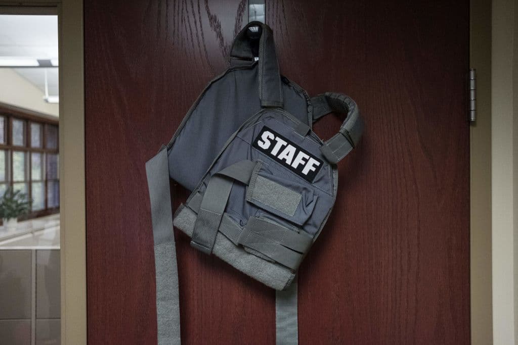 Con Uvalde de luto, decenas de escuelas reciben amenazas de tiroteo y se arrestó a varios menores