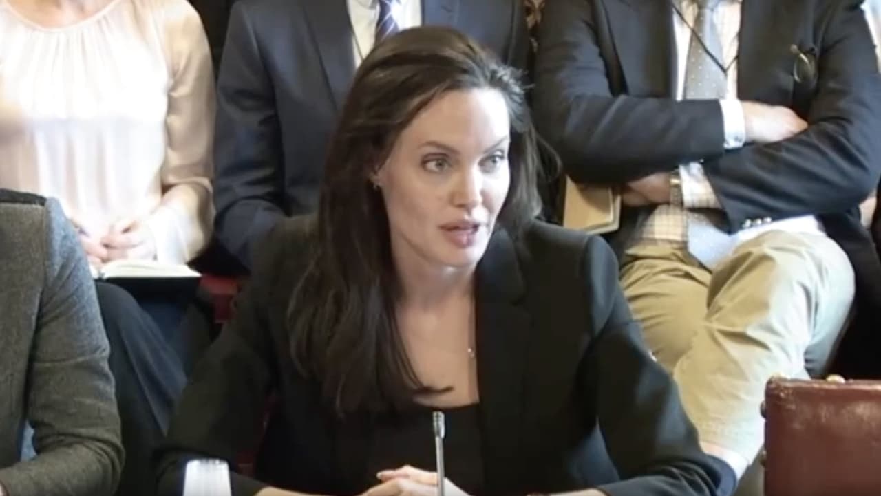 La actriz agradeció la "gratitud" del Reino Unido y su interés en tratar el conflicto de violencia sexual.