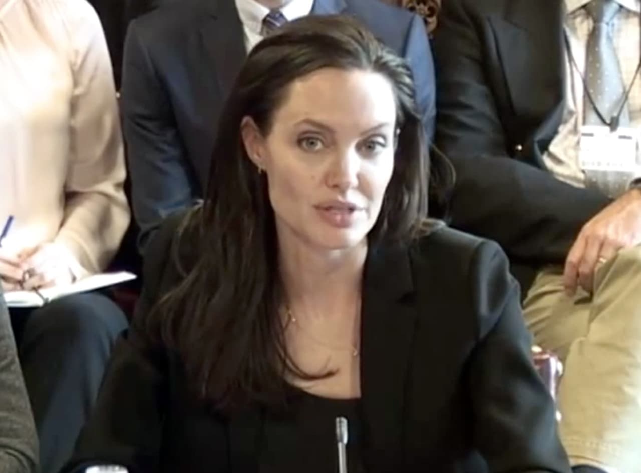 Angelina expusó su deseo de que se lleven acabo "acciones reales" contra la violencia sexual.