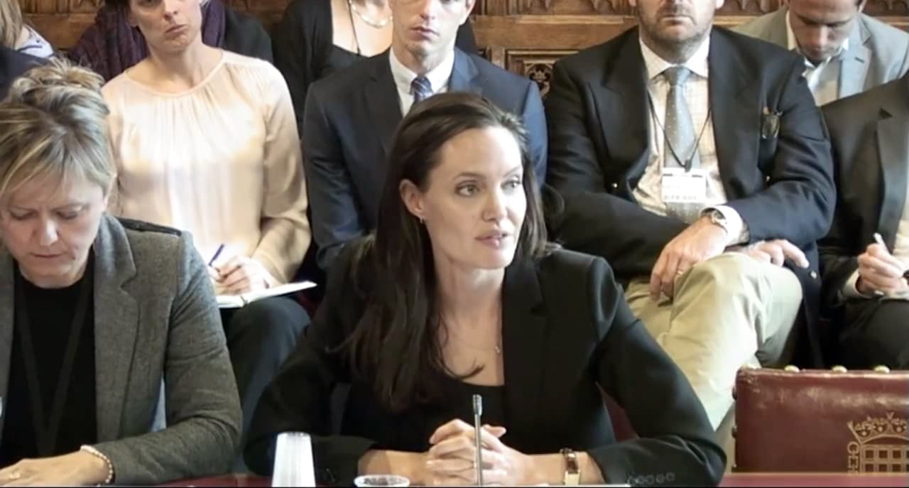 La actriz compareció ante la Cámara de los Lores.