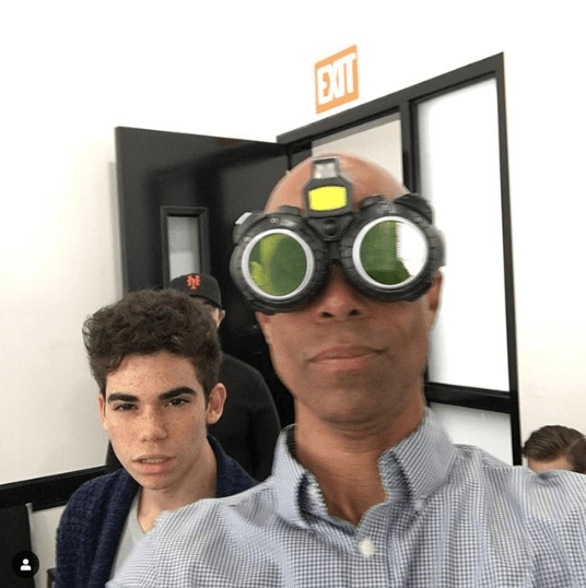 "Eso es lo que le dio fama, pero como humano, él era todo [...] 
<b>Era solo un ser humano".</b>