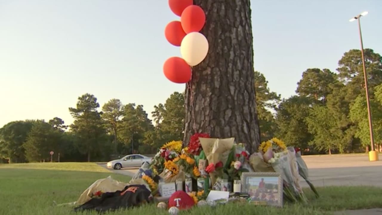 La iglesia Houston Northwest anunció a través de sus redes sociales que se han programado los servicios para dar el último adiós a los cinco miembros de la familia Collins que fueron asesinados la semana pasada.