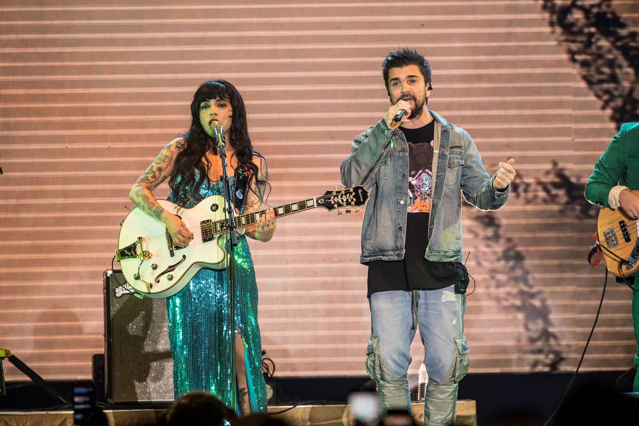 El cantante, quien reside entre Colombia y Miami, Florida, está nominado a 
<b><a href="https://www.univision.com/especiales/premio-lo-nuestro/lista-completa-de-nominados-de-premio-lo-nuestro-2019" target="_blank">Premio Lo Nuestro 2019 </a></b>en la categoría Pop Rock – Artista del Año.