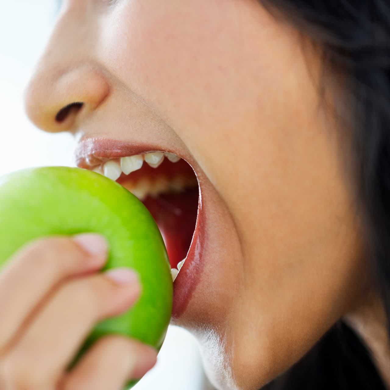 Otra consecuencia es que a medida de que vayas perdiendo grasa, comenzarás a sentir mucho más apetito justo después de cada comida.