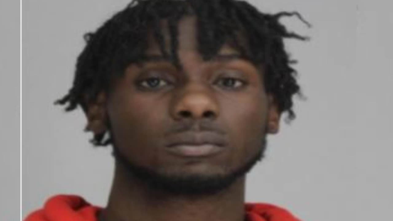 Nicholas Mayberry, de 20 años, de Duncanville, también es uno de los tres detenidos en la prisión de Dallas.