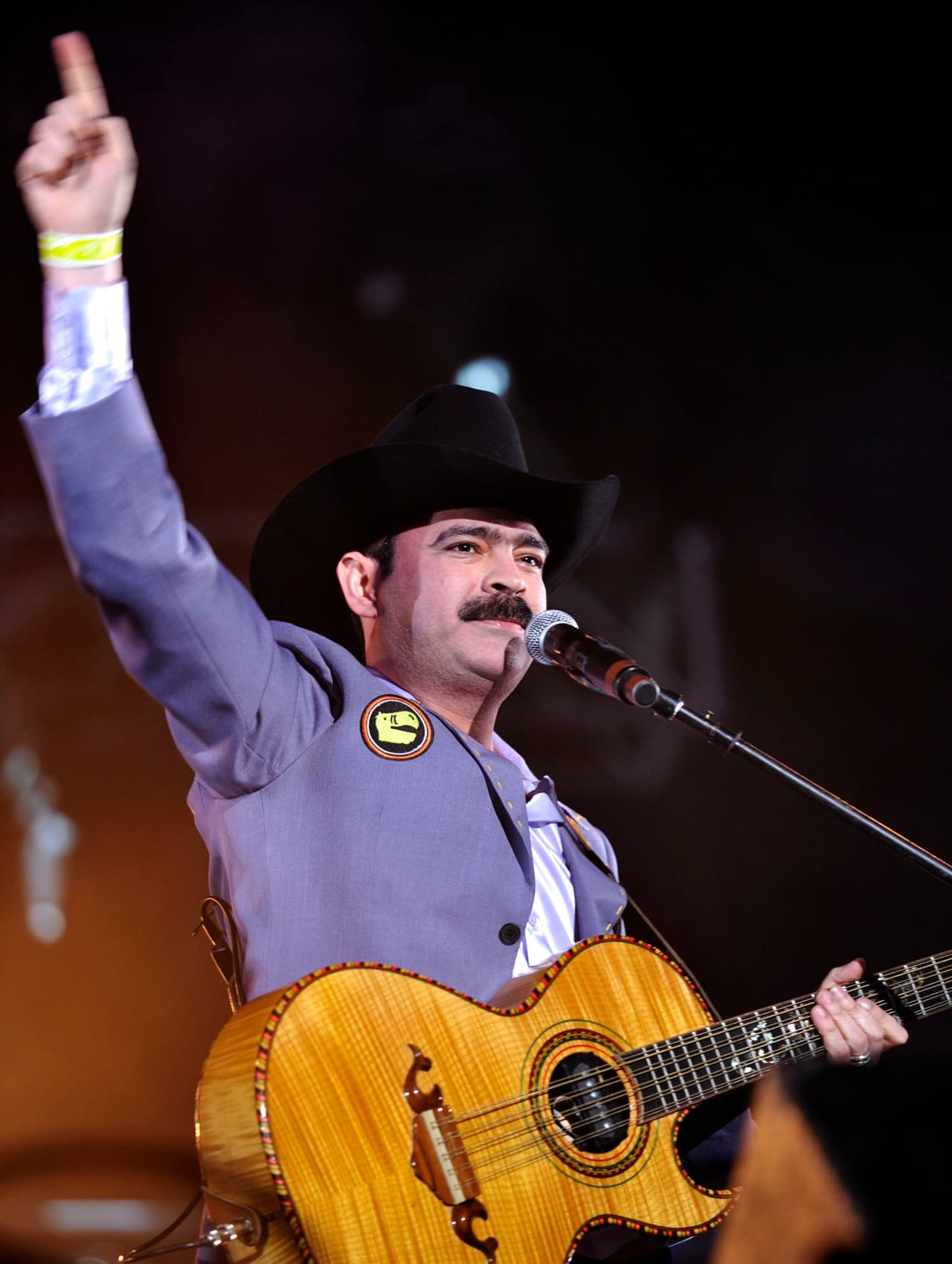 El llamado 'Tucán mayor' es todo un hombre maduro, casado y padre de familia y a pesar de que se ve joven aún, es un misterio el año de su nacimiento.