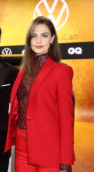 Quien la encarnó fue la alemana Laura Berlin y a sus 32 años, está logrando posicionarse en Hollywood gracias a su brillante actuación en la serie de Netflix.