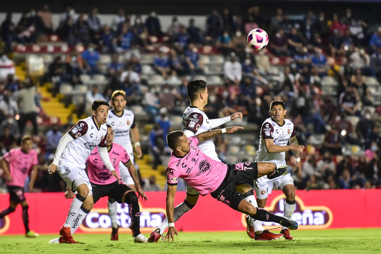 Kevin Ramírez no deja que Tijuna se lleve los puntos de visita y anota el tanto del empate 1-1.